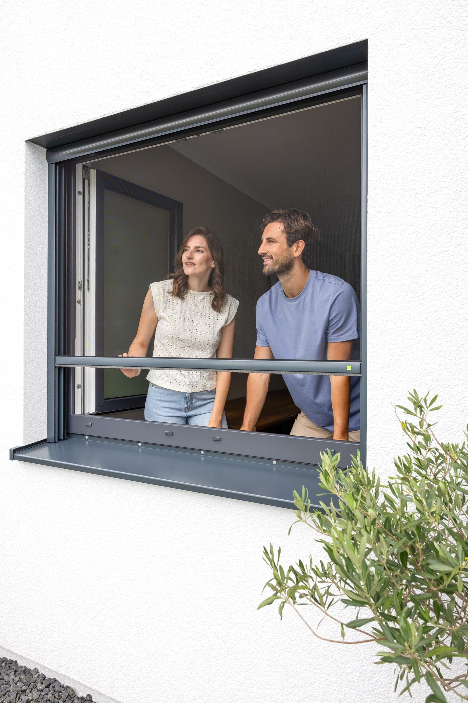 Neher Insektenschutz Rollo am Fenster